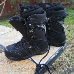 Vans Snowboard Boots Women’s 8.5
